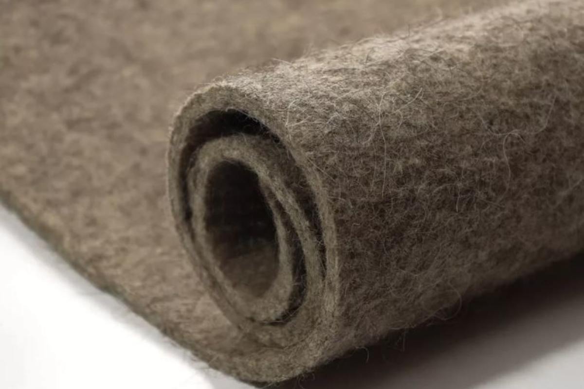 فرشینه نمد قهوه ای